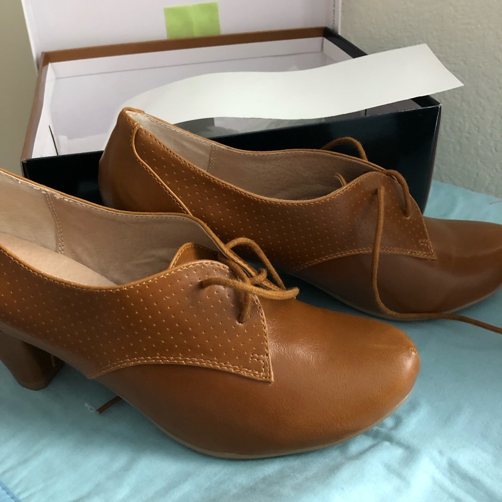 Chelsea Crew caramel retro shoes